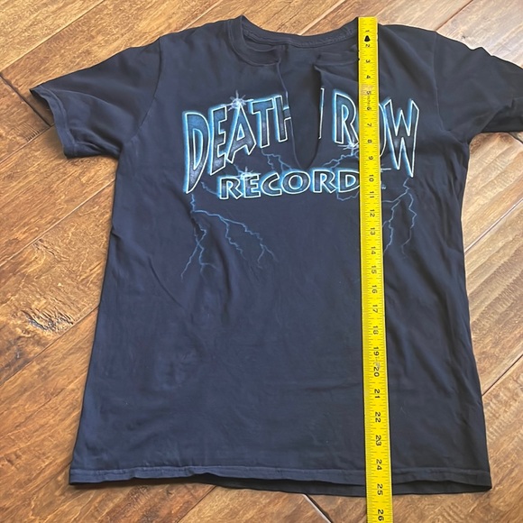 Death row records Small v-cut tshirt - Picture 3 of 7